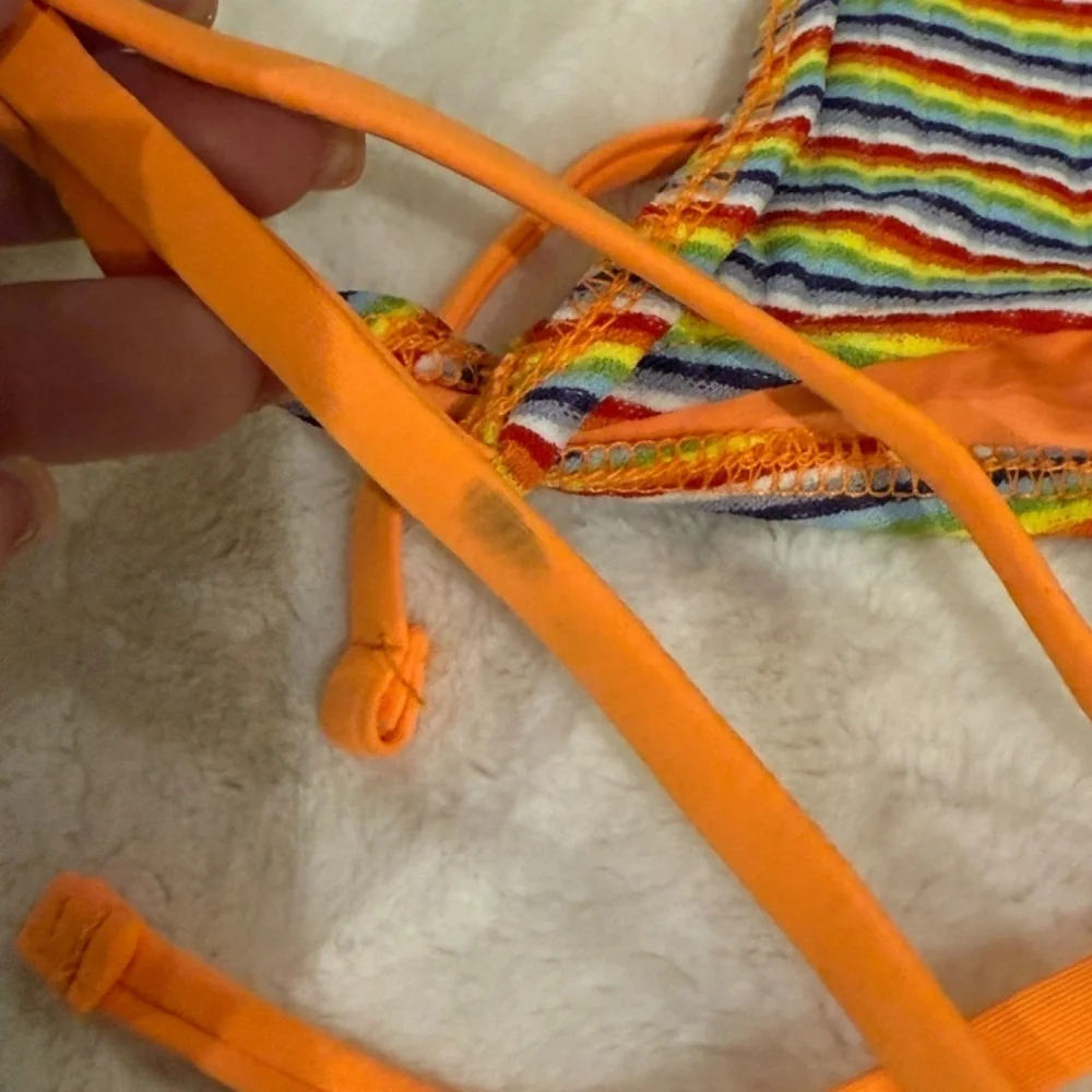 Frankies Bikinis new without